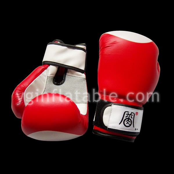 Red boxing glovesGK028