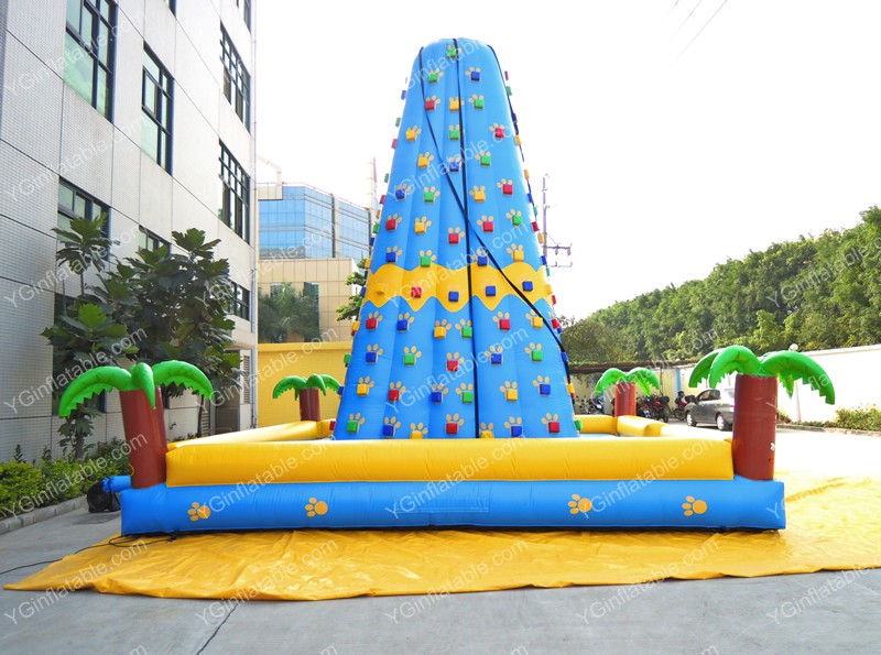 Inflatable rock climbingGH062b