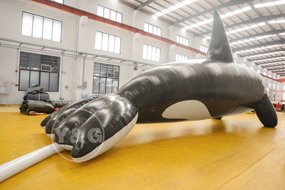 Inflatable black dolphin balloonGO072