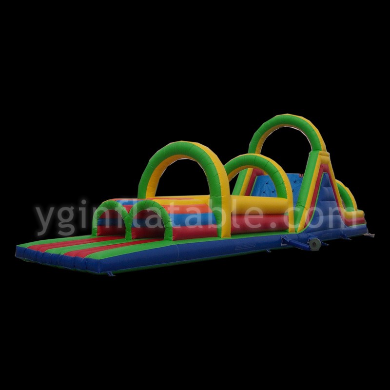 Inflatable obstacle courses with bouncerGE025